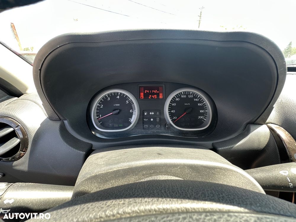 Dacia Duster dCi 110 FAP 4x4 Laureate - 10
