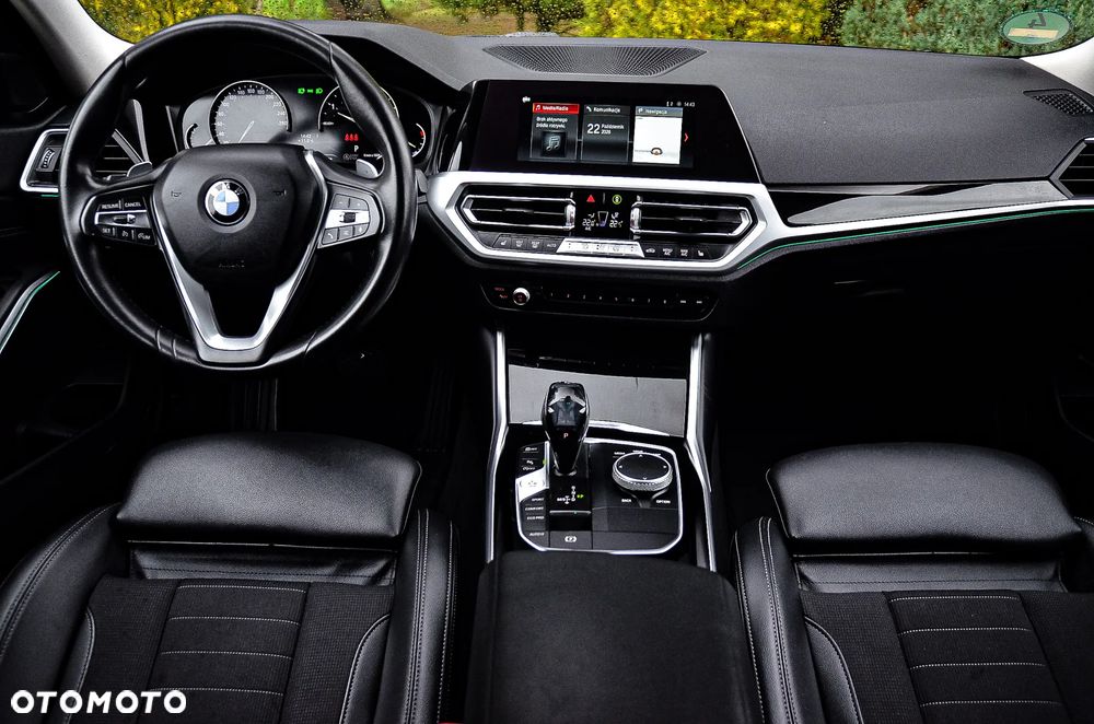 BMW Seria 3 320i GPF Sport Line Shadow - 30