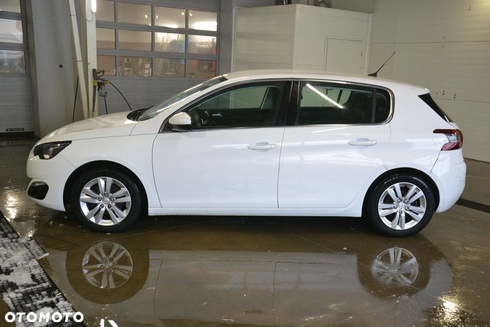 Peugeot 308 - 4