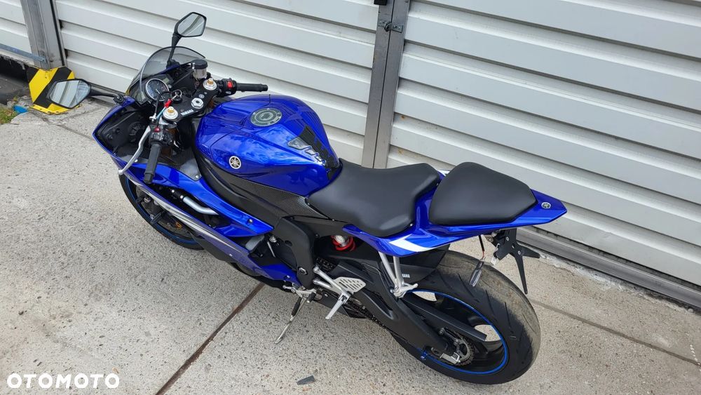 Yamaha R6 - 8