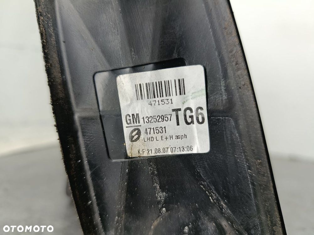 LUSTERKO LEWE OPEL ZAFIRA B 13252957  471531 Z157 - 3