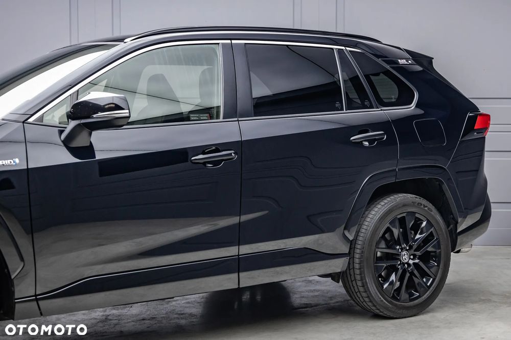 Toyota RAV4 2.5 Hybrid Black Edition by JBL 4x4 - 36