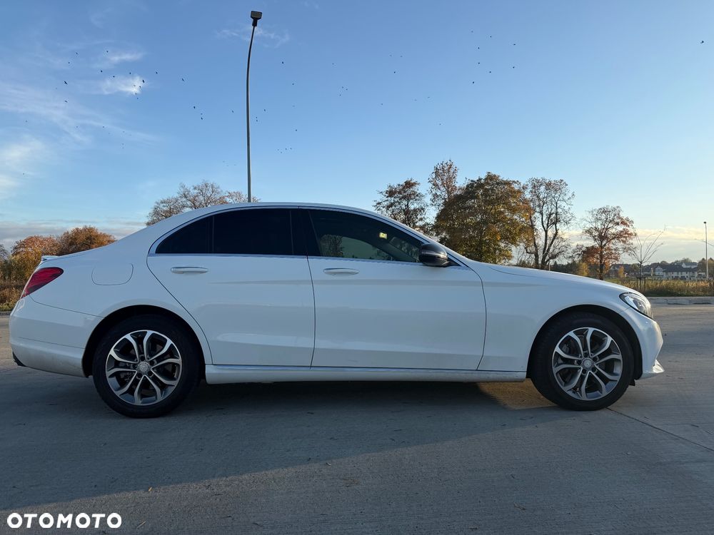Mercedes-Benz Klasa C 300 7G-TRONIC - 8