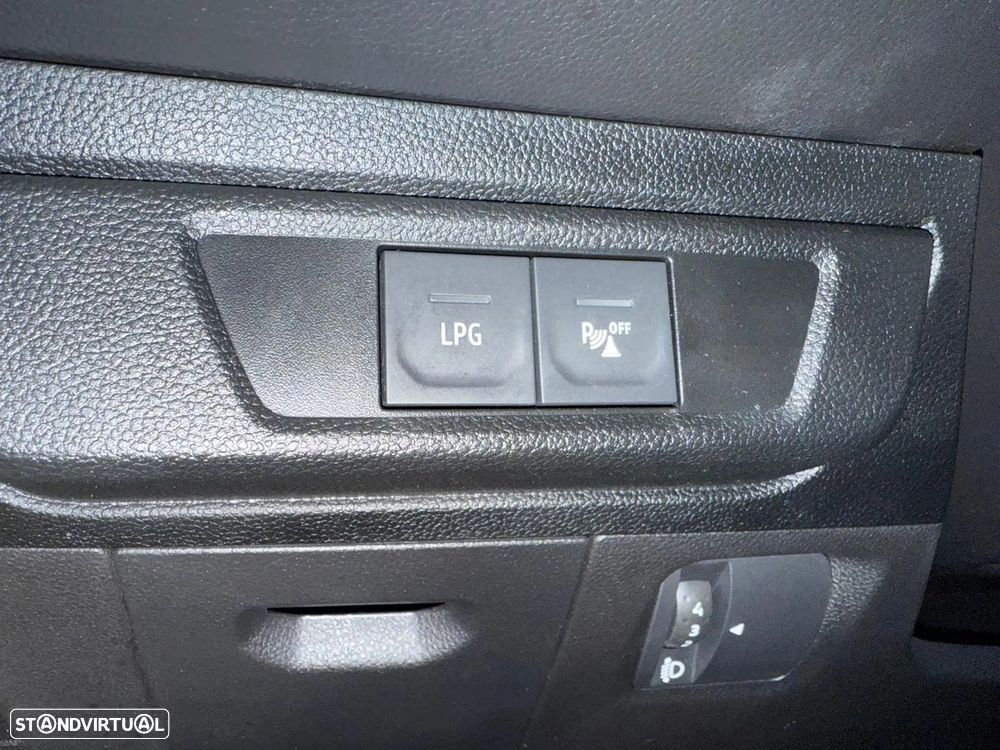 Dacia Sandero 1.0 ECO-G Essential Bi-Fuel - 32