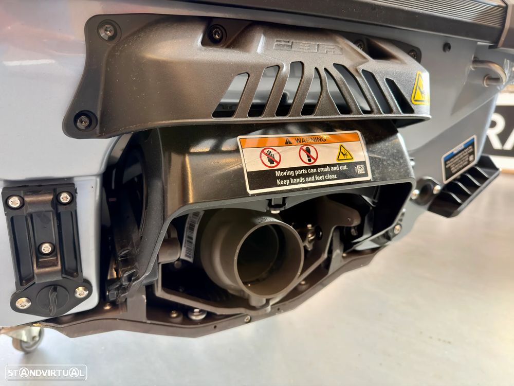 Sea-Doo RXT-X 325 RS - 24