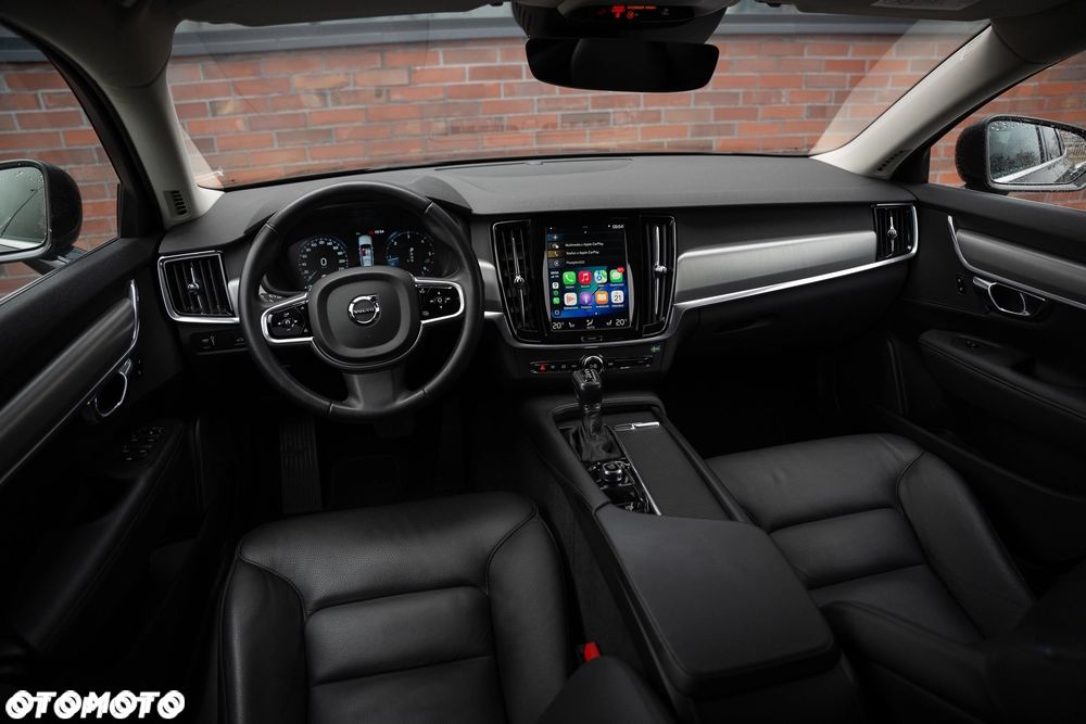 Volvo V90 D3 Geartronic Momentum Pro - 26