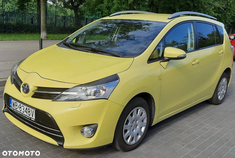 Toyota Verso 1.6 D-4D Premium 7os EU6 - 1