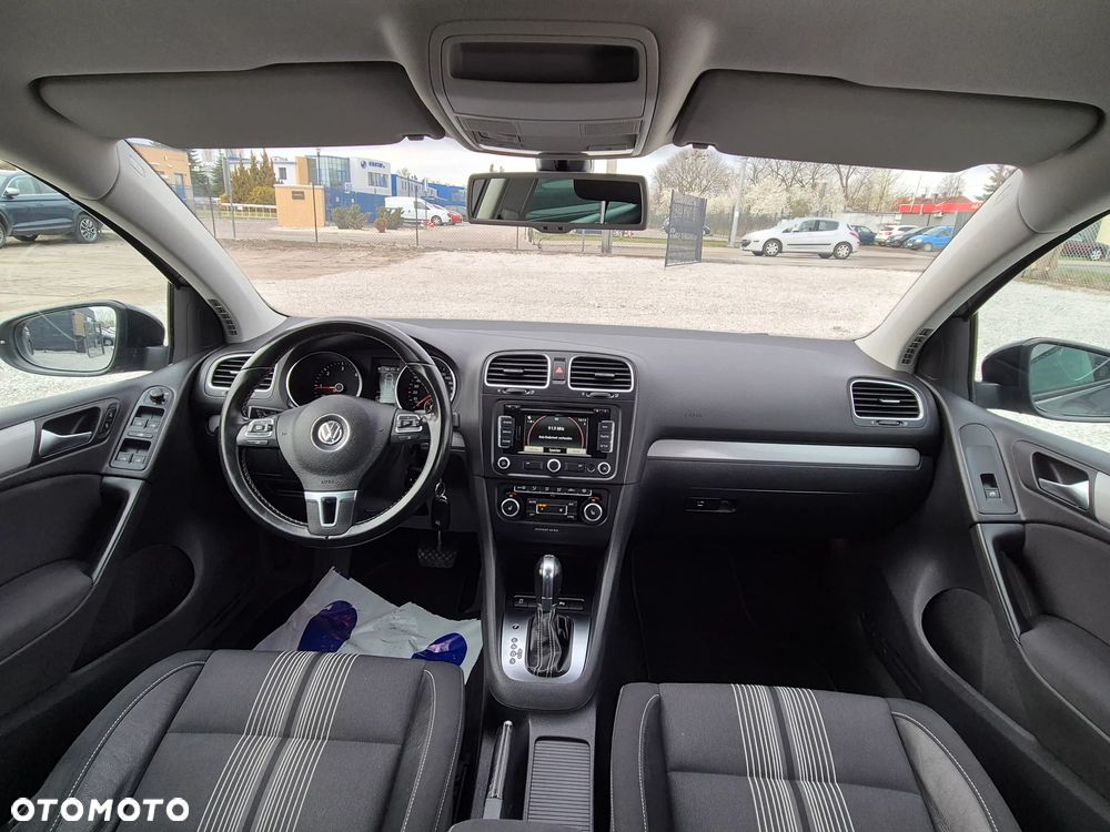 Volkswagen Golf 2.0 TDI DPF DSG MATCH - 28