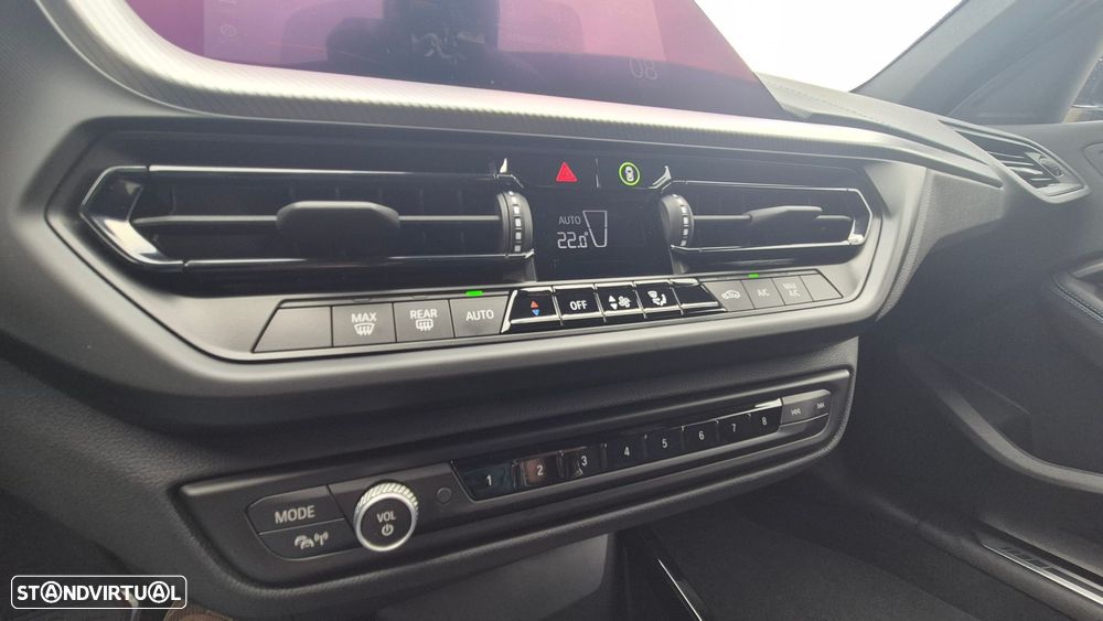 BMW 116 d Pack Desportivo M Auto - 29