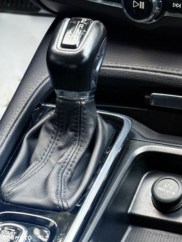 Volvo V90 D3 AWD Geartronic Momentum - 11