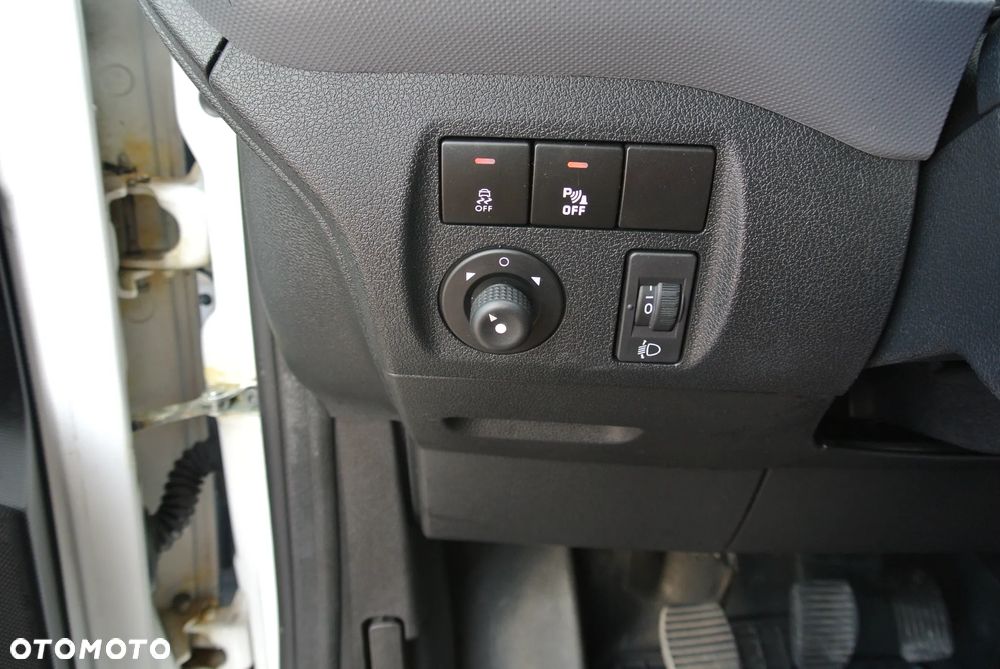 Peugeot PARTNER - 16