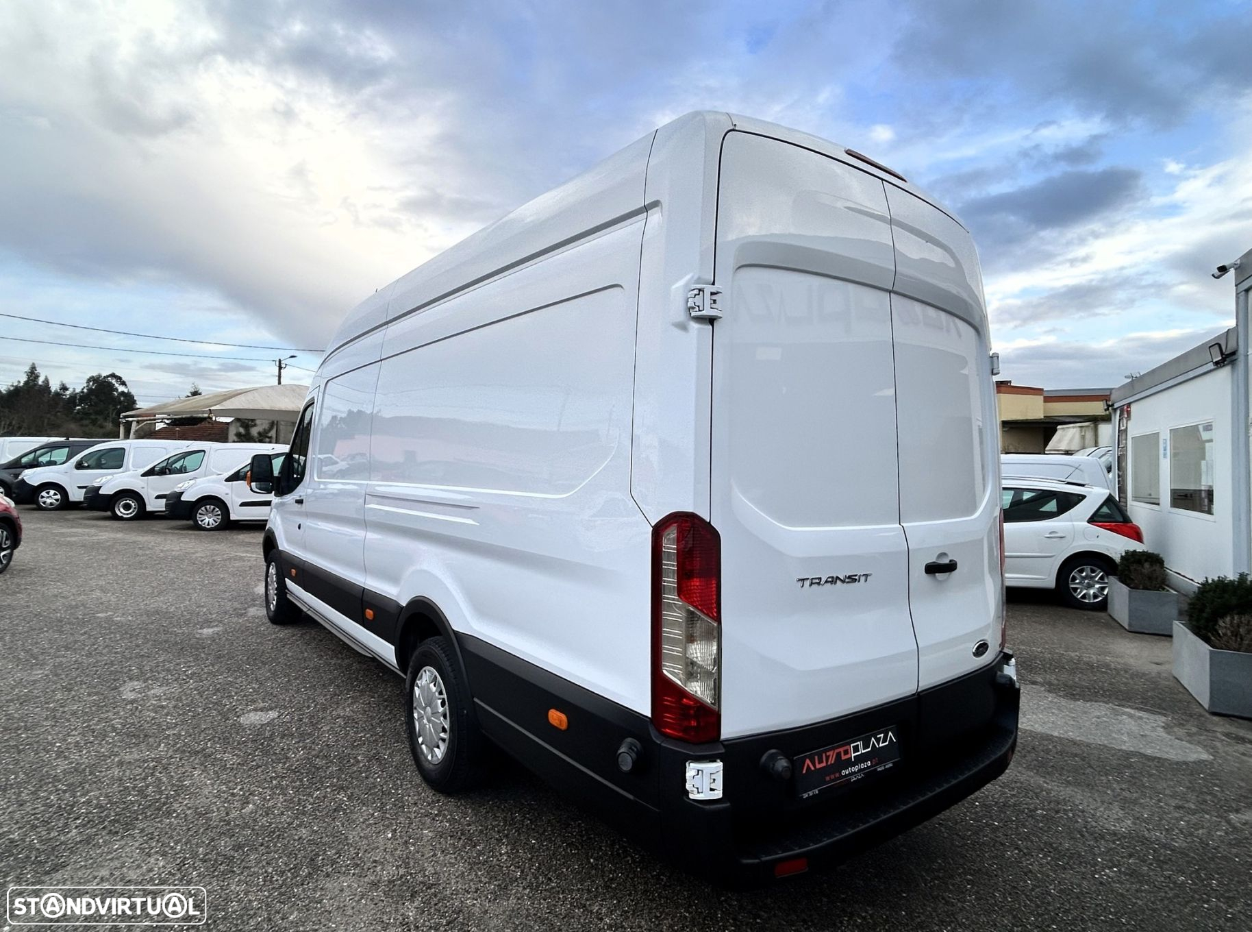 Ford Transit 470 L4 2.2 TDCi H3 Ambiente - 8