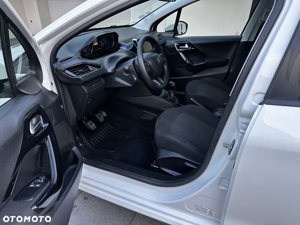 Peugeot 208 VAN VAT-1 ciężarowy - 11