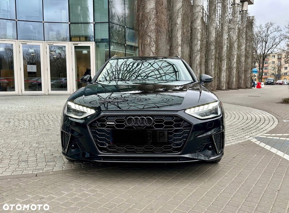 Audi A4 Avant 40 TFSI quattro S tronic S line - 1