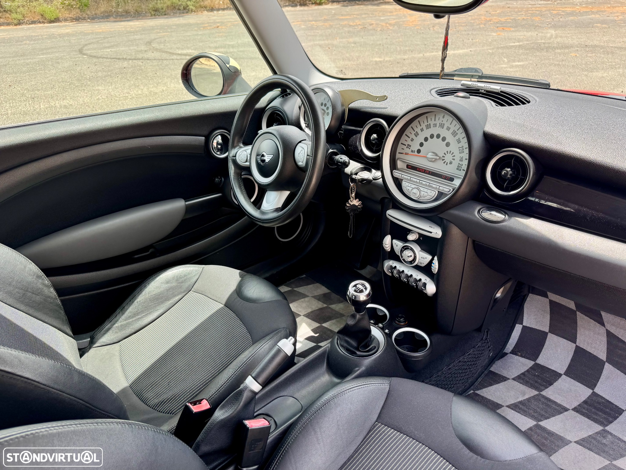 MINI 3 Portas Cooper - 13