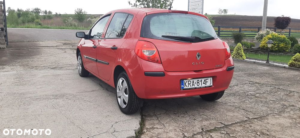 Renault Clio - 18