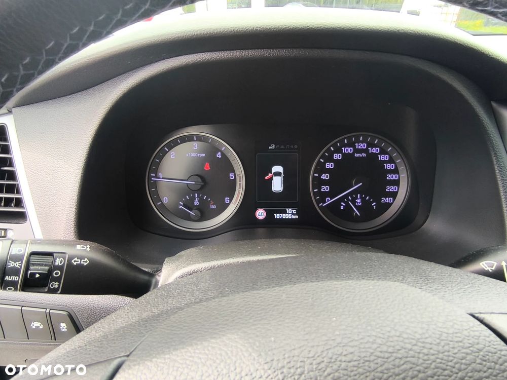 Hyundai Tucson 1.7 CRDI BlueDrive Style 2WD - 27