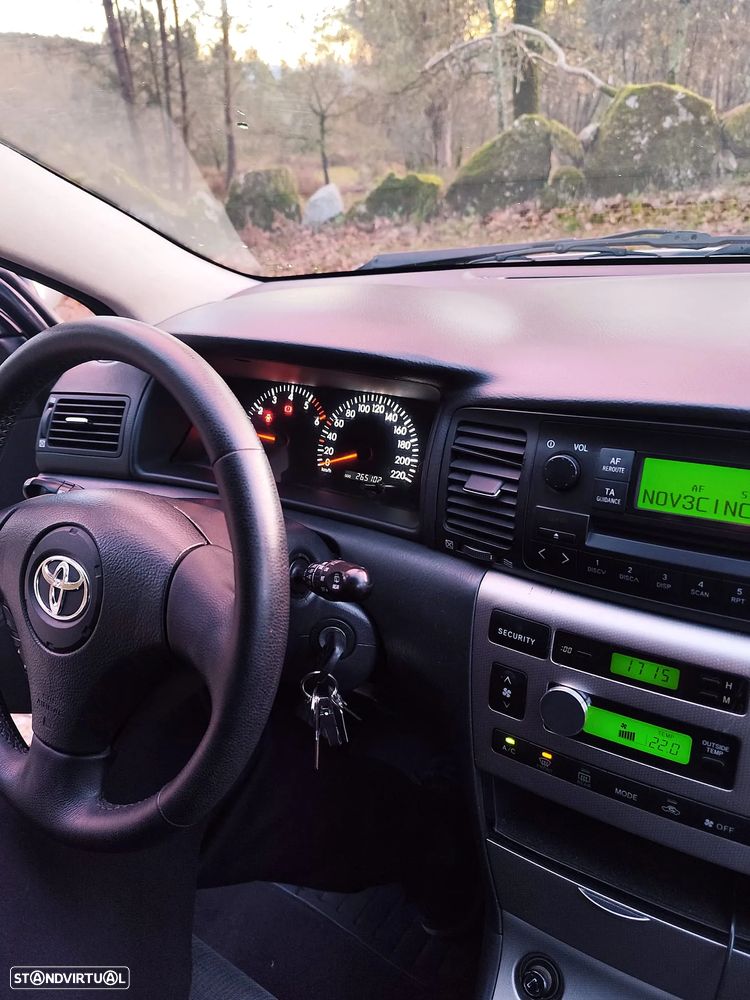 Toyota Corolla 2.0 D-4D Sol - 9