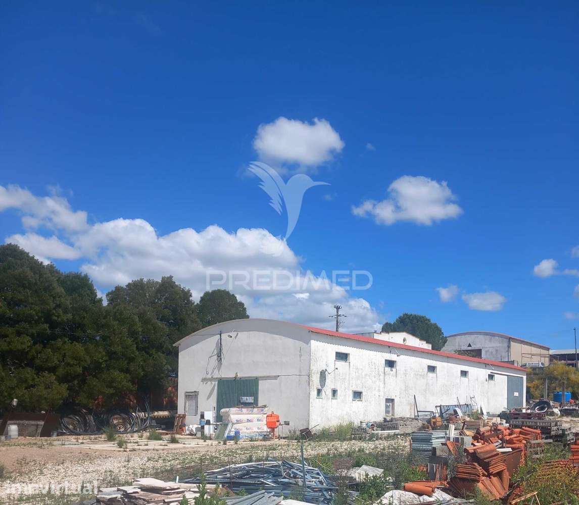PAVILHÃO INDUSTRIAL - Grande imagem: 2/11
