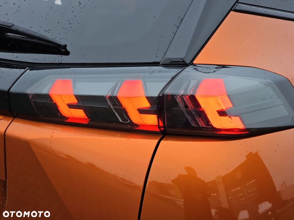 Peugeot 2008 1.2 PureTech GT Line S&S EAT8 - 11