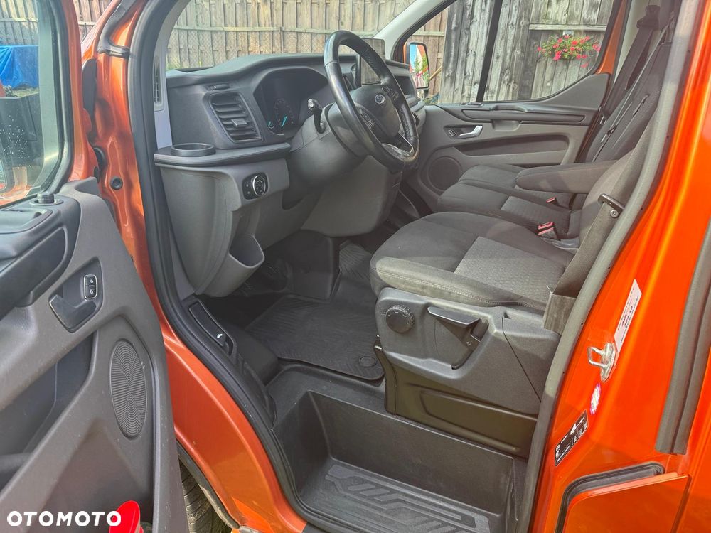 Ford Transit Custom 300 L2H1 Ambiente (bryg.) - 3