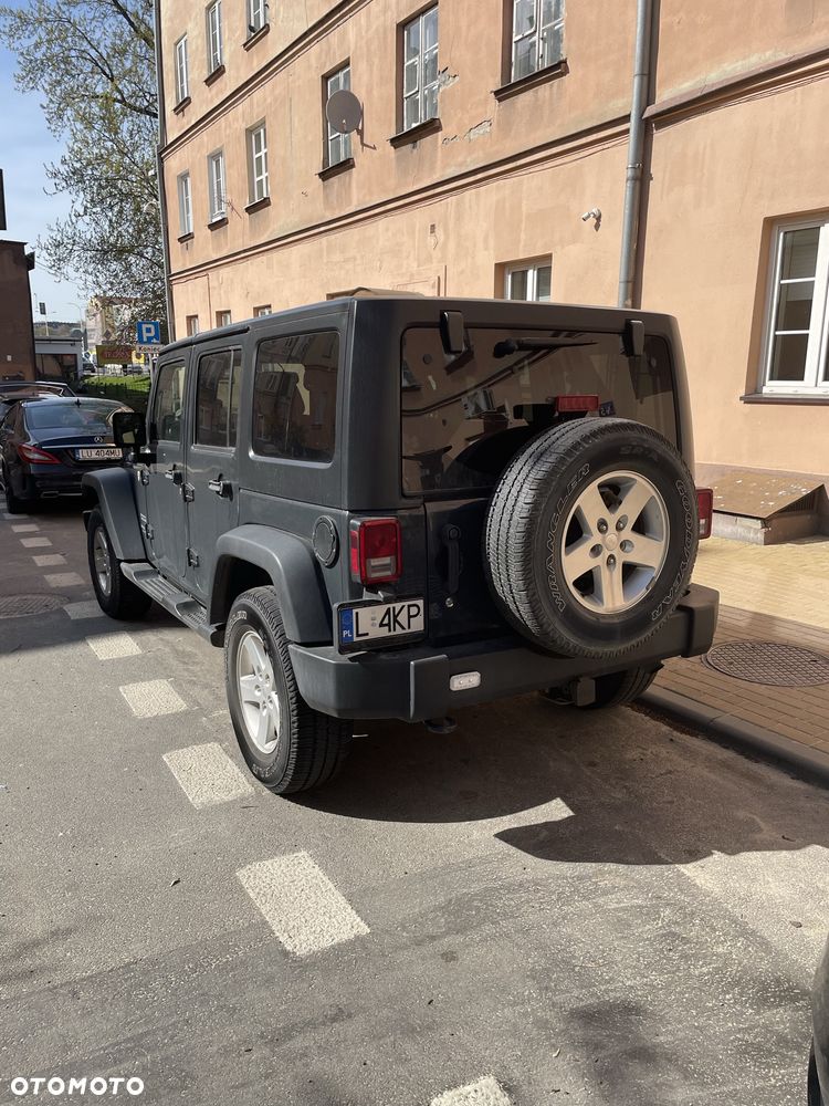 Jeep Wrangler - 2
