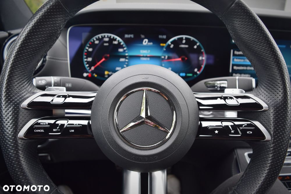 Mercedes-Benz Klasa E 220 d 4-Matic AMG/Avantgarde - 25