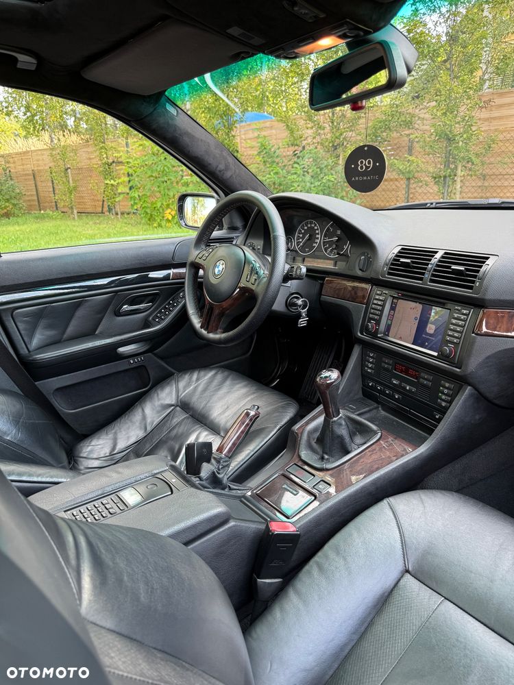 BMW Seria 5 530d - 24