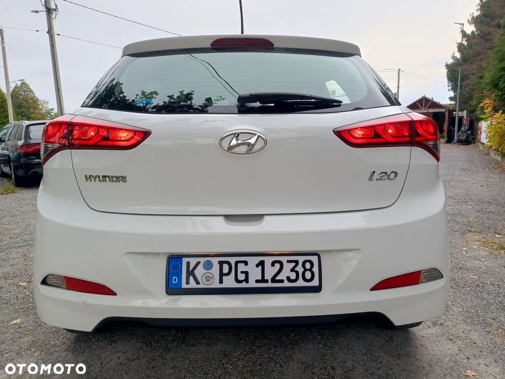 Hyundai i20 - 10