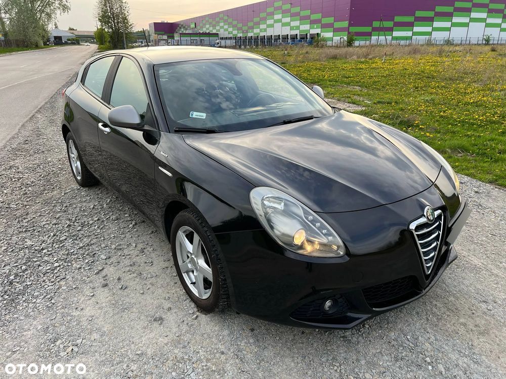Alfa Romeo Giulietta 1.6 JTDM Veloce - 1