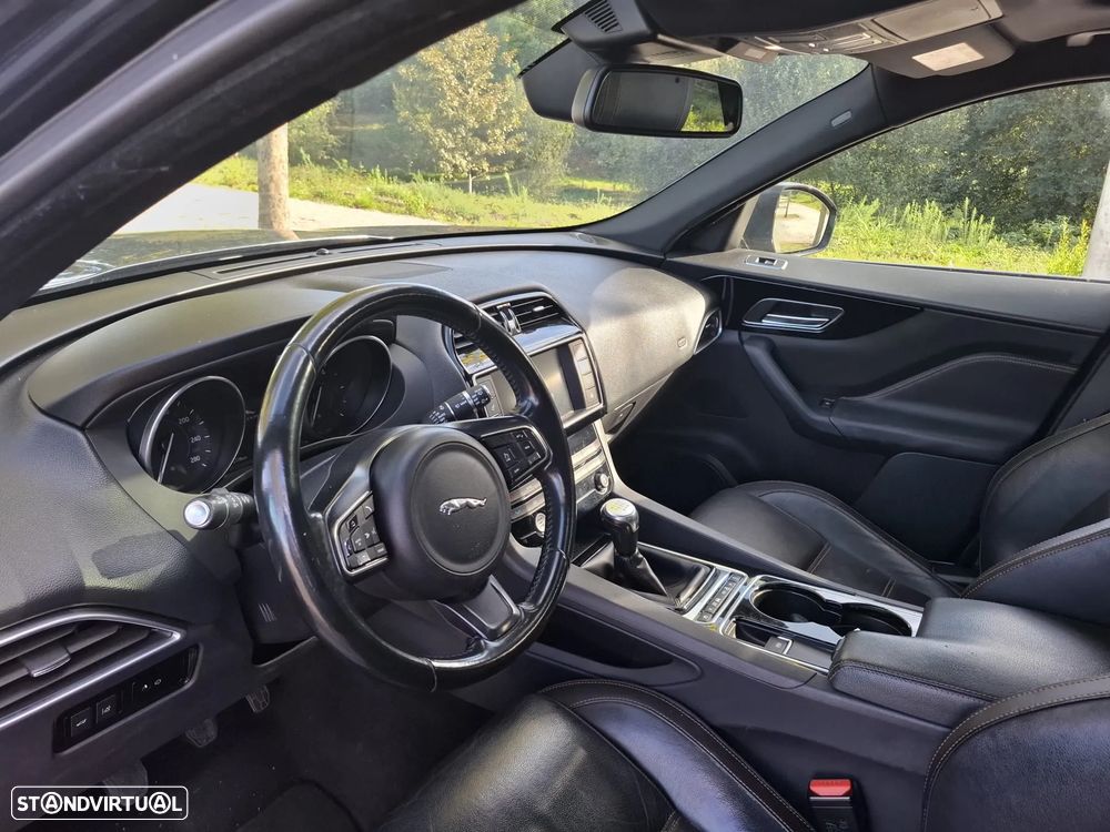 Jaguar F-Pace 2.0 i4D Prestige - 6