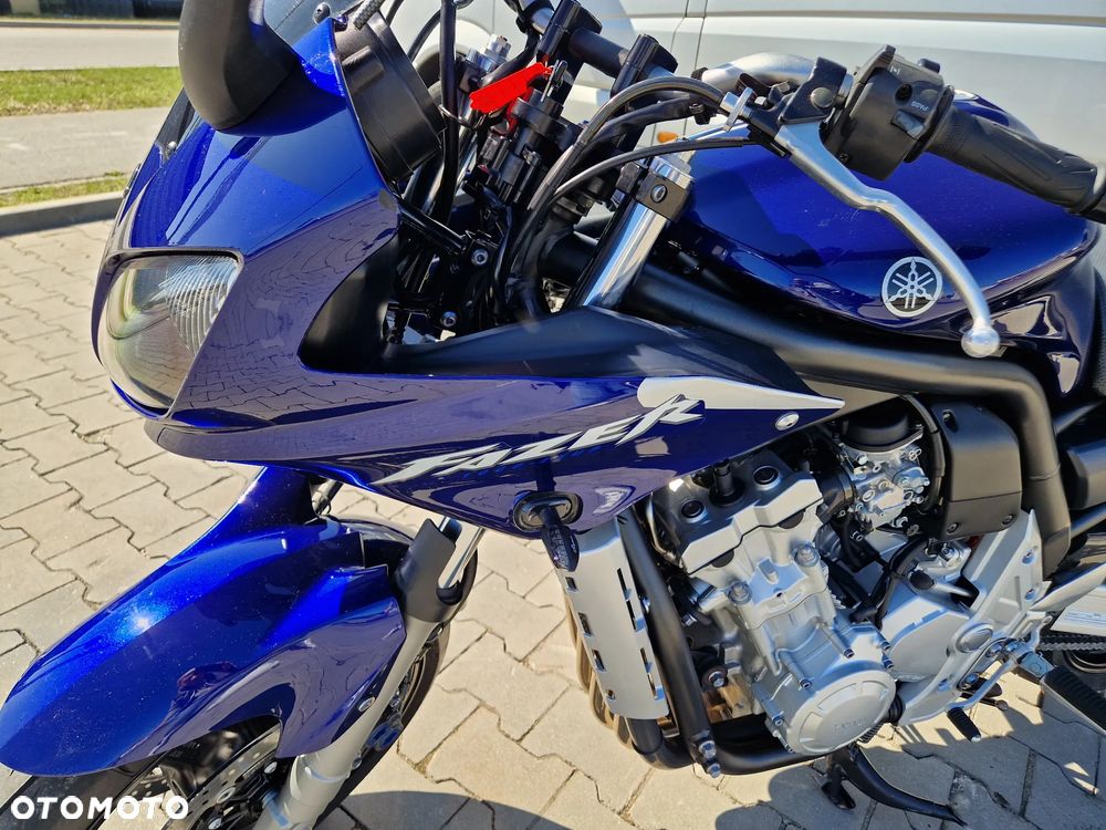 Yamaha FZS - 15