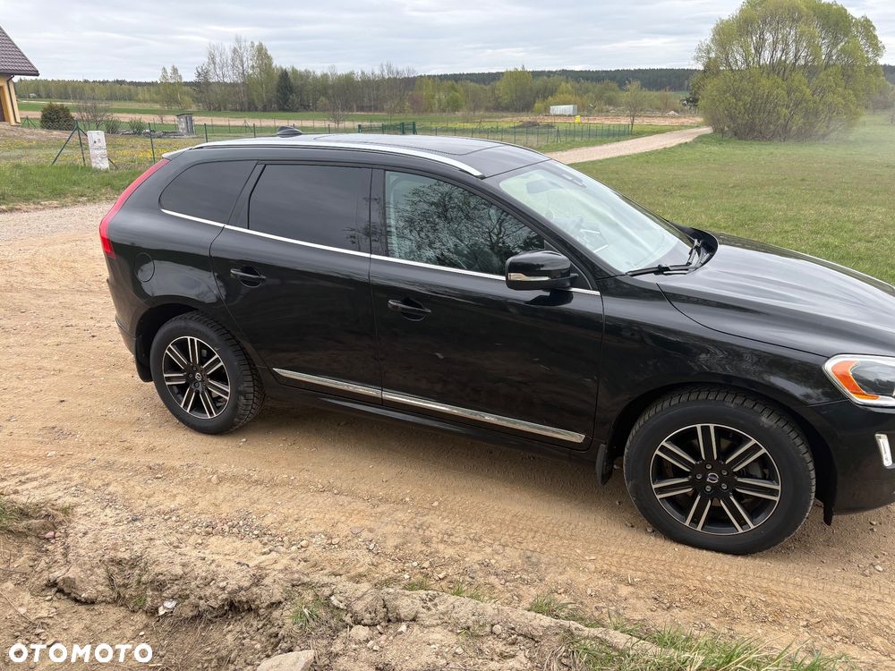 Volvo XC 60 T5 AWD Geartronic Momentum - 2