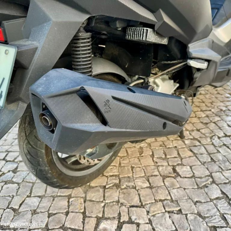 Sym Cruisym 300 - 22