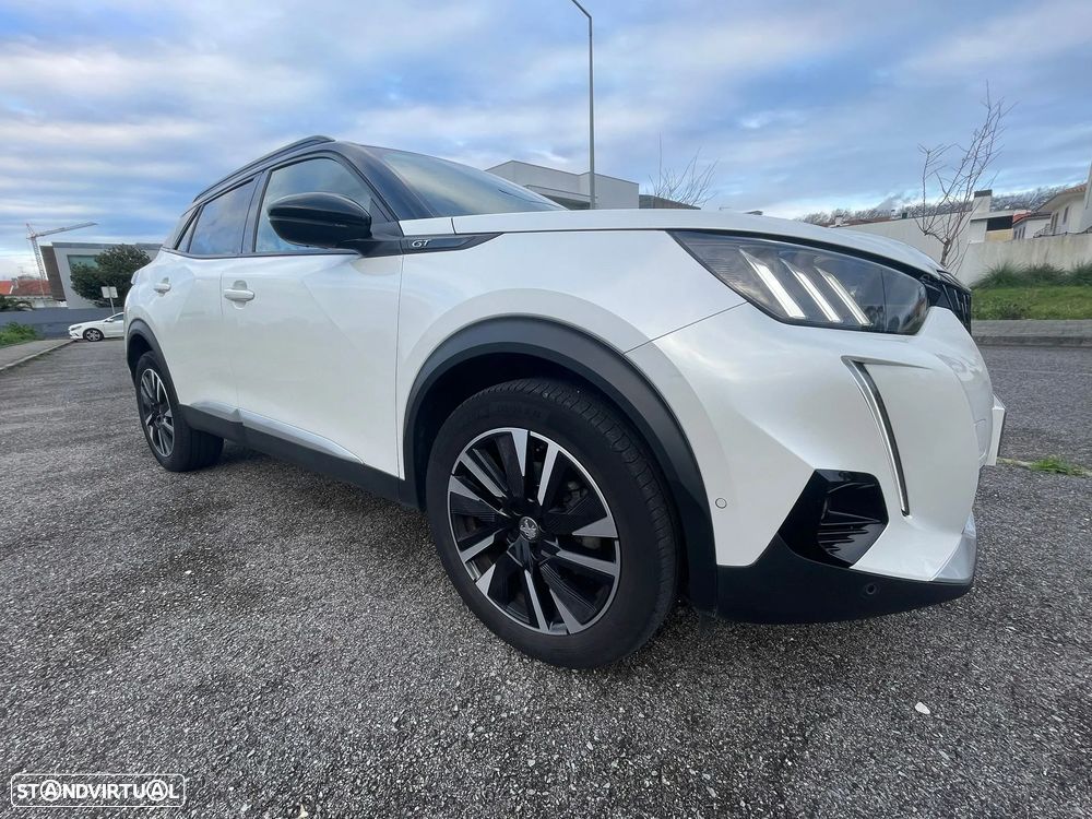 Peugeot 2008 PureTech 155 EAT8 GT Pack - 12