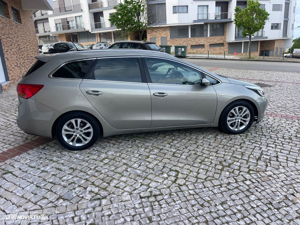Kia Ceed SW 1.6 CRDi TX Prime - 4