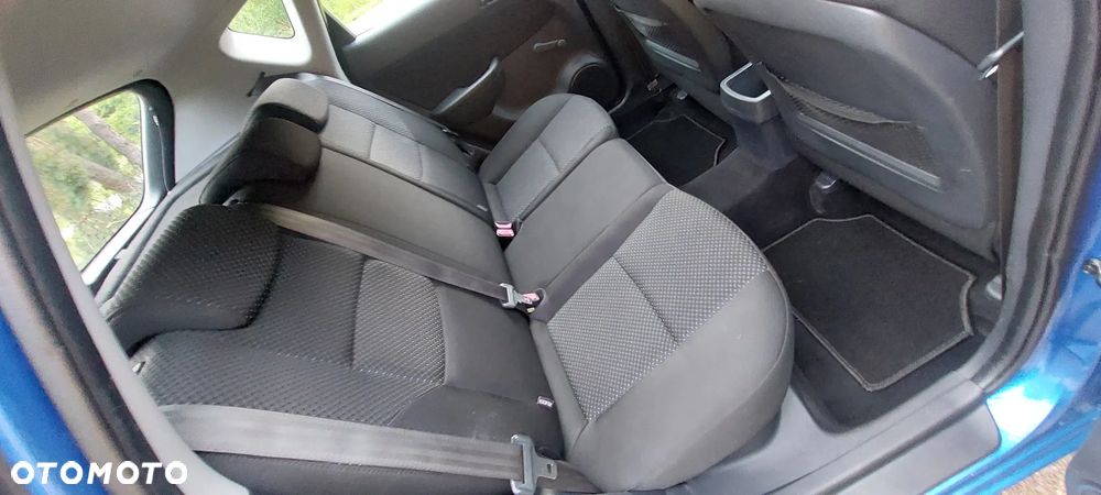 Hyundai i30 1.4 Blue Comfort - 31