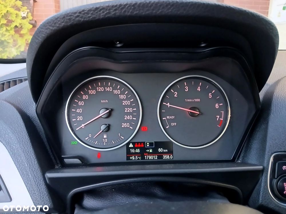 BMW Seria 1 116i - 17