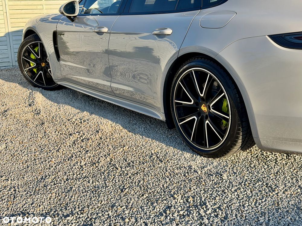 Porsche Panamera 4 E-Hybrid Edition 10 Jahre - 29