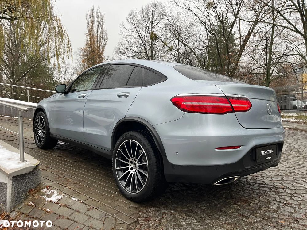 Mercedes-Benz GLC 250 4Matic 9G-TRONIC AMG Line - 16