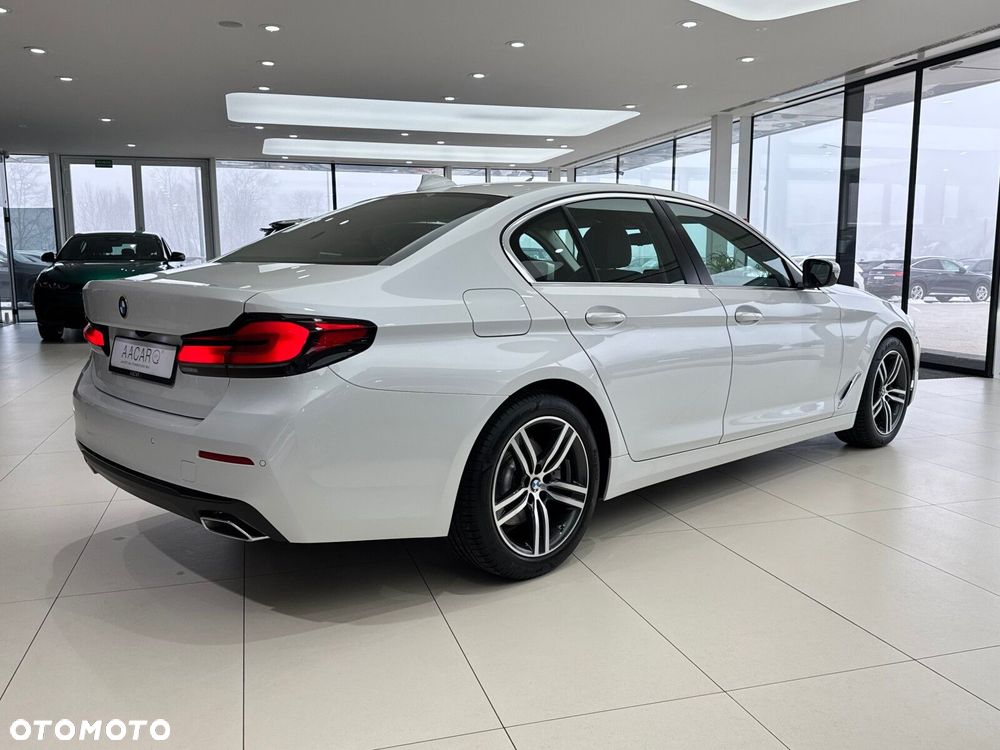 BMW Seria 5 520i - 5