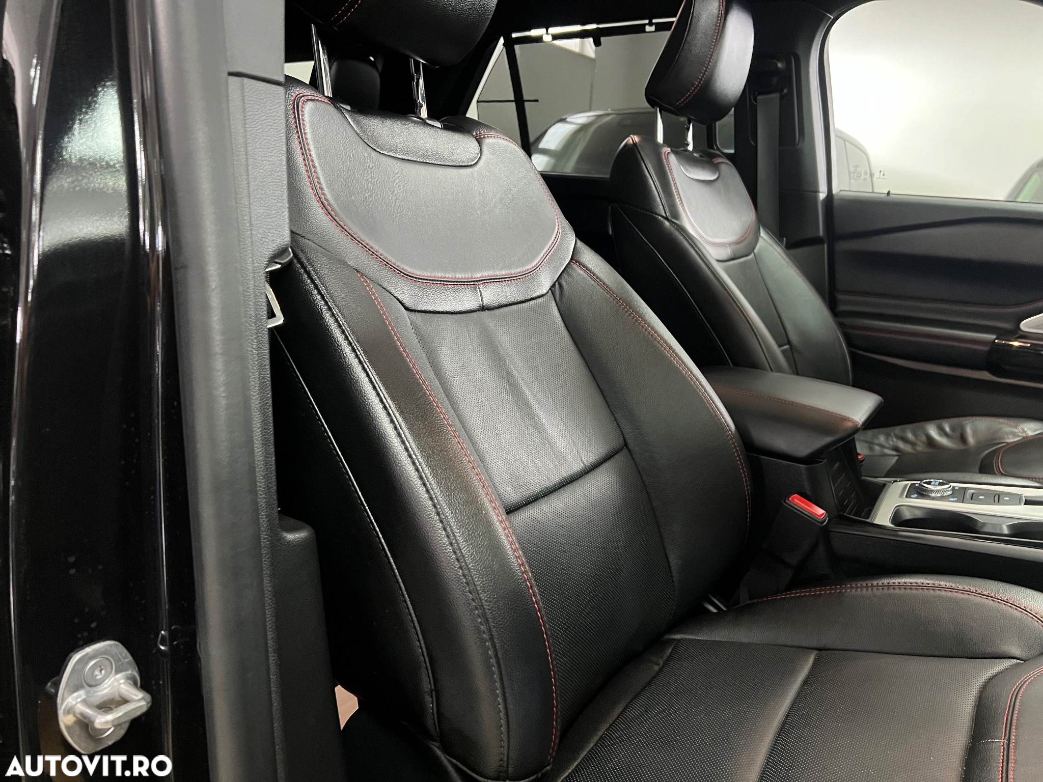 Ford Explorer 3.0 PHEV ST-Line - 15