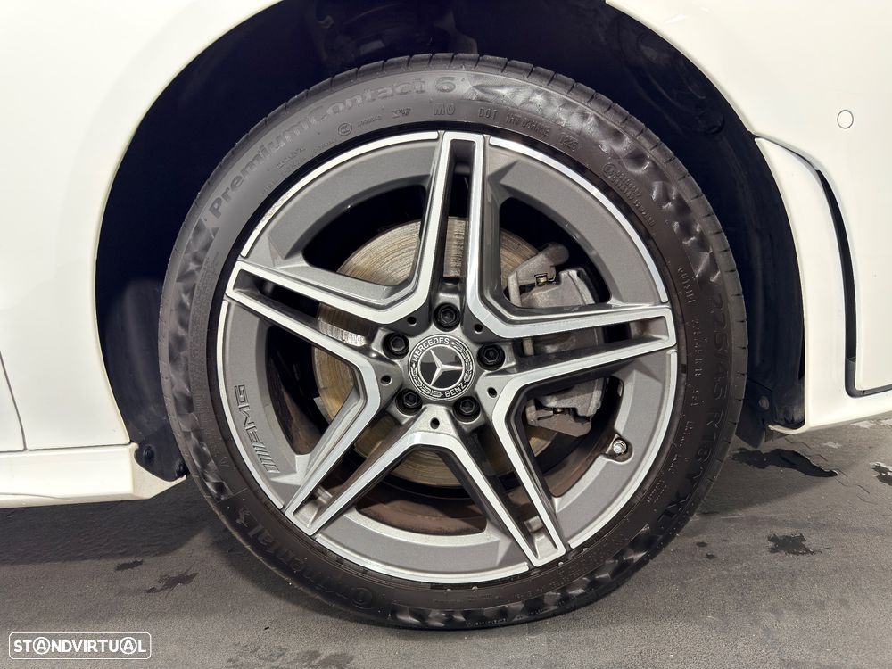 Mercedes-Benz CLA 250 e Shooting Brake AMG Line - 44