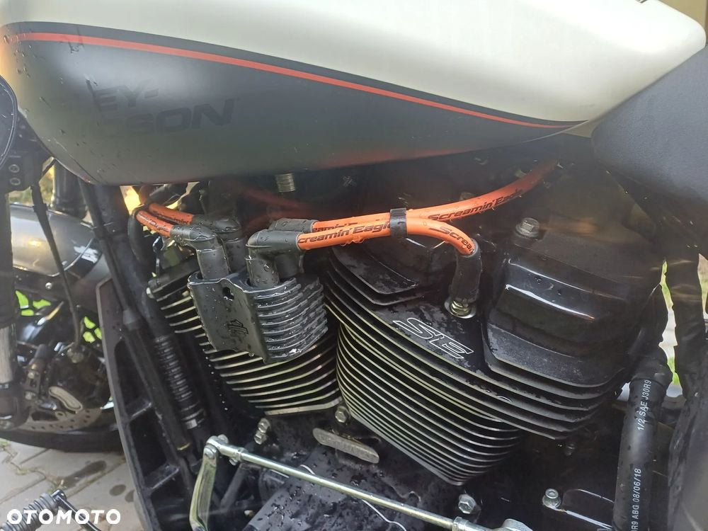 Harley-Davidson Softail FXDR - 5