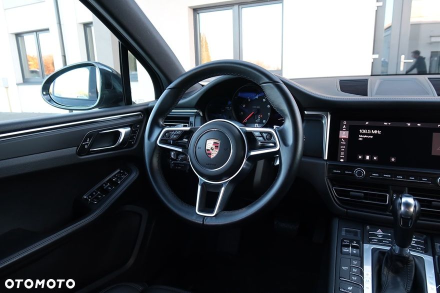 Porsche Macan Standard - 23