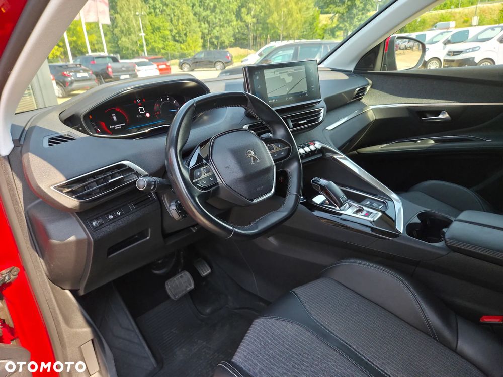 Peugeot 3008 1.5 BlueHDi Allure S&S EAT8 - 26