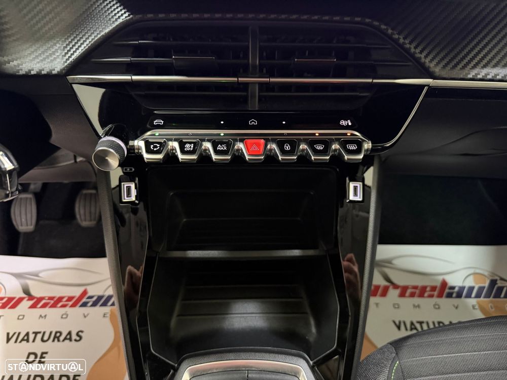 Peugeot 208 1.2 PureTech Active - 33