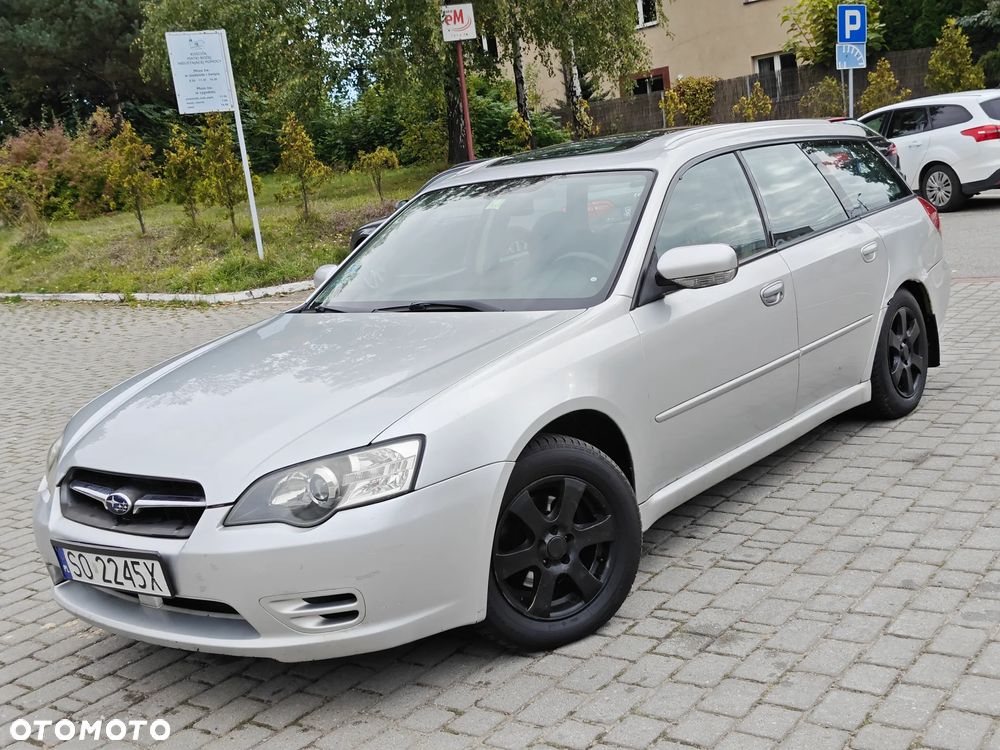Subaru Legacy Kombi 2.0 4WD - 5