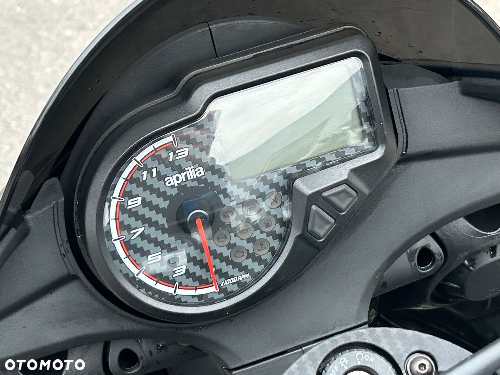 Aprilia Tuono - 7