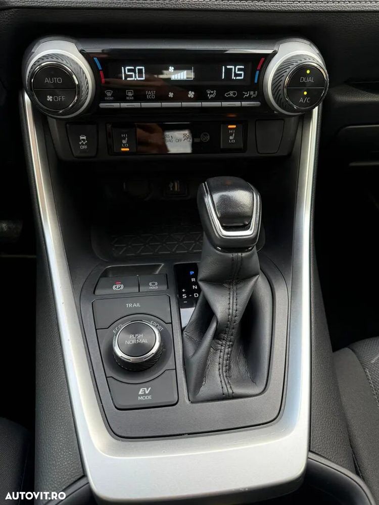Toyota RAV4 2.5 VVT-iE 4x4 Dynamic - 19